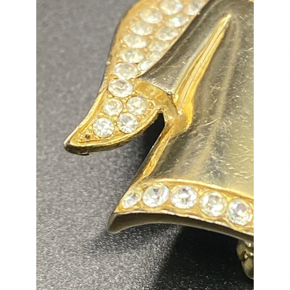Vintage Monet Angel Brooch‎ Rhinestone Wings Gold Tone